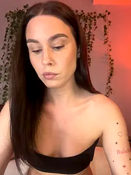 MiaNell online show from November 23, 9:03 pm