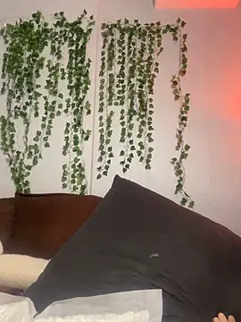 MiaNell online show from December 20, 9:50 pm