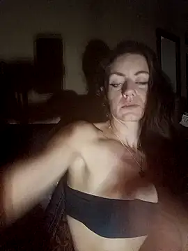 Missmesexycouple69 online show from March 4, 1:02 am