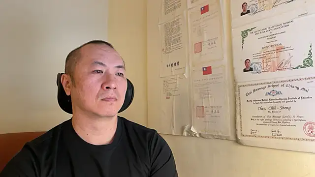 Snapshot of chih515 chatting on December 3, 3:15 am chih515 online show from December 3, 3:15 am