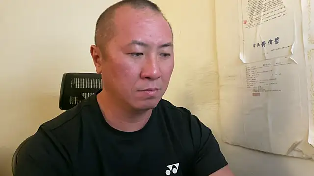 chih515 online show from April 17, 12:02 am