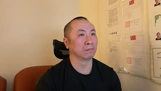 Snapshot of chih515 chatting on January 29, 2:51 am chih515 online show from January 29, 2:51 am