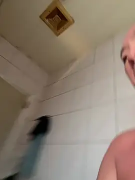 chih515 online show from April 17, 11:29 pm