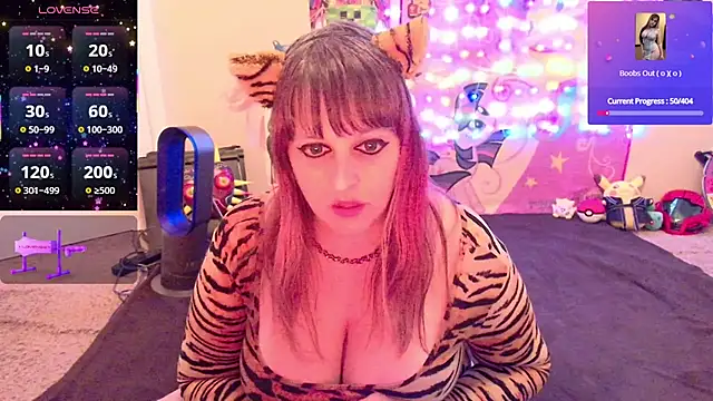 Snapshot of BabyZelda chatting on April 25, 3:42 am BabyZelda online show from April 25, 3:42 am