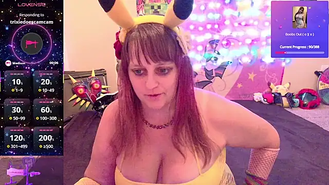 Snapshot of BabyZelda chatting on May 3, 3:55 am BabyZelda online show from May 3, 3:55 am