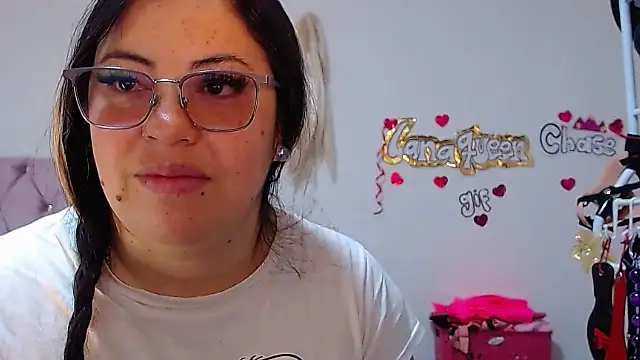 Snapshot of lanaqueen699 chatting on October 24, 12:15 pm lanaqueen699 online show from October 24, 12:15 pm