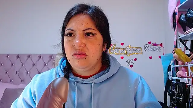 lanaqueen699 online show from March 3, 12:23 pm