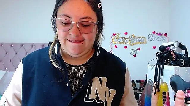 lanaqueen699 online show from September 22, 12:22 pm