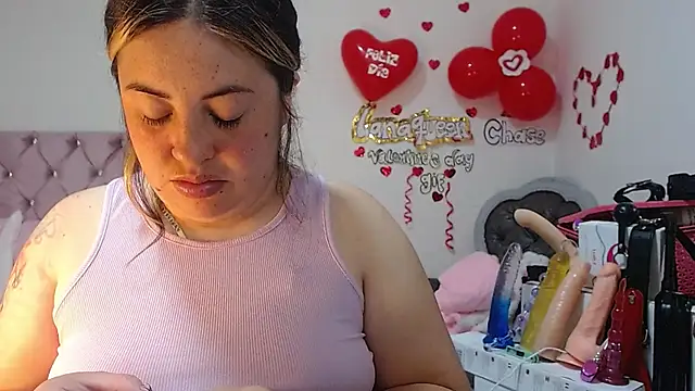 lanaqueen699 online show from March 3, 6:46 pm