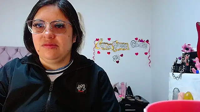 Snapshot of lanaqueen699 chatting on September 16, 12:17 pm lanaqueen699 online show from September 16, 12:17 pm