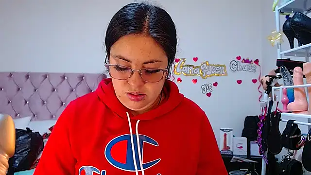 Snapshot of lanaqueen699 chatting on December 3, 12:26 pm lanaqueen699 online show from December 3, 12:26 pm