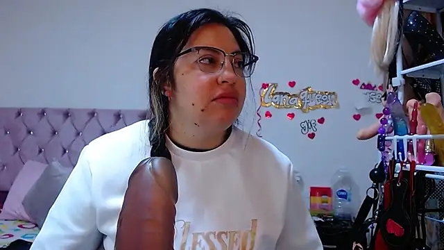 lanaqueen699 online show from March 24, 12:16 pm