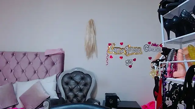 Snapshot of lanaqueen699 chatting on October 23, 12:26 pm lanaqueen699 online show from October 23, 12:26 pm