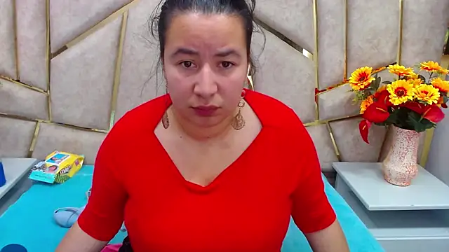 NaomyPrinces online show from February 14, 1:29 pm