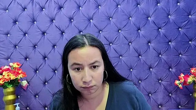 NaomyPrinces online show from October 23, 2:05 pm