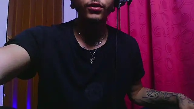 Snapshot of Ceder-Calistenes chatting on March 15, 3:46 am Ceder-Calistenes online show from March 15, 3:46 am