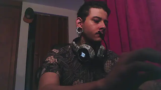 Snapshot of Ceder-Calistenes chatting on February 12, 5:07 am Ceder-Calistenes online show from February 12, 5:07 am