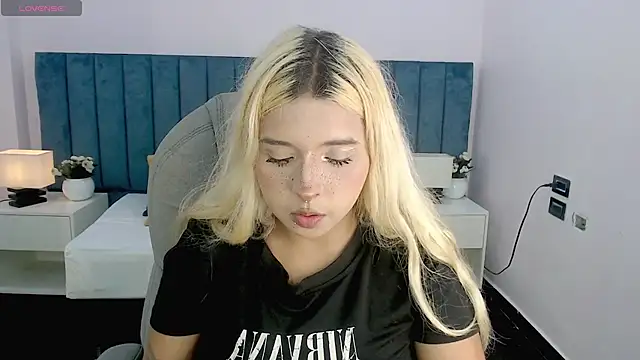 april bunnyy online show from February 20, 8:11 pm