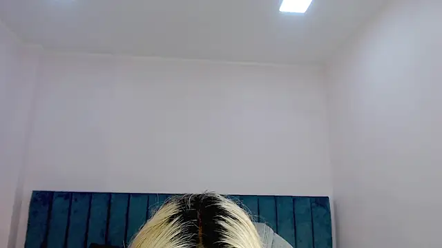 april bunnyy online show from March 17, 7:50 pm