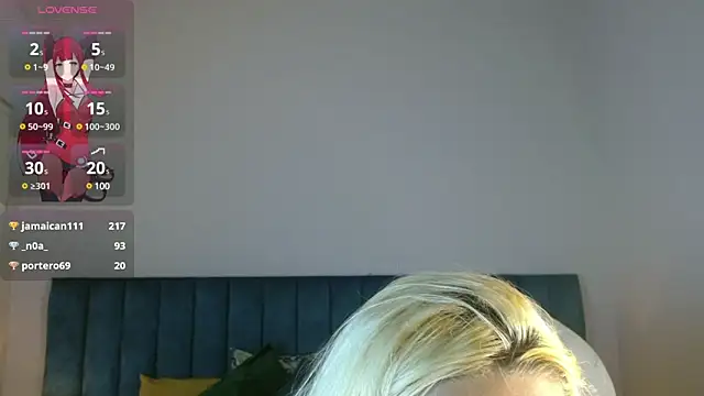 Snapshot of april_bunnyy chatting on March 20, 11:56 pm april bunnyy online show from March 20, 11:56 pm