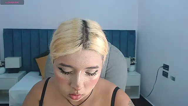 april bunnyy online show from January 13, 8:13 pm