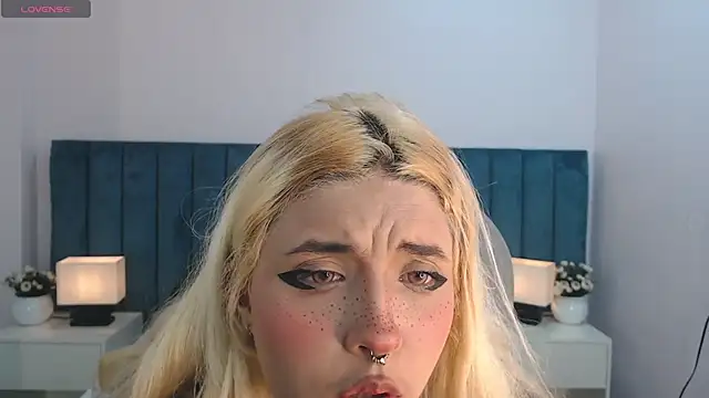 april bunnyy online show from November 15, 7:40 pm