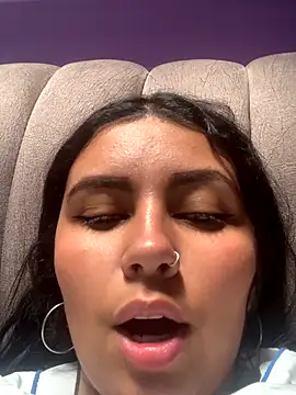 Larabrooks online show from October 7, 5:47 pm