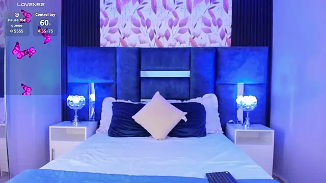 Larabrooks online show from December 22, 7:36 pm