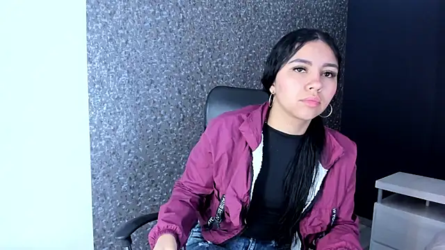 Larabrooks online show from January 5, 6:55 pm