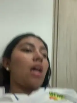 Larabrooks online show from February 11, 5:46 pm