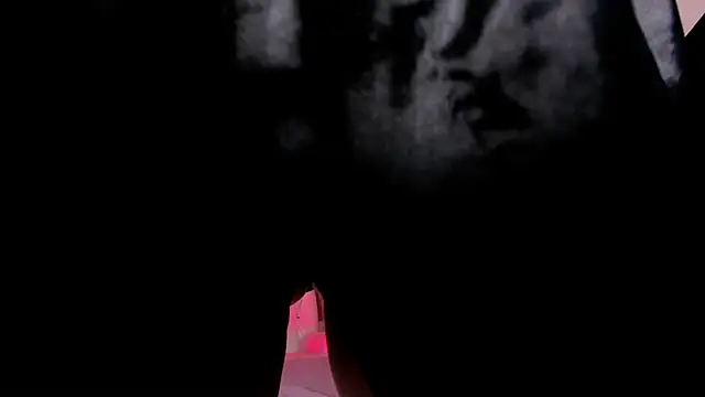 Snapshot of Melany_Luv chatting on September 19, 10:58 pm Melany Luv online show from September 19, 10:58 pm