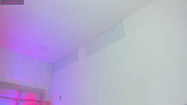 Melany Luv online show from February 12, 9:25 pm