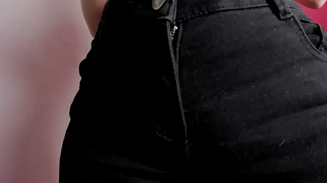 Melany Luv online show from October 25, 9:04 pm