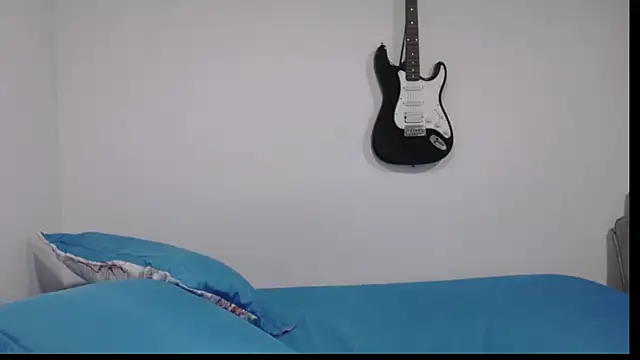 amydeepqueen online show from April 10, 10:00 am