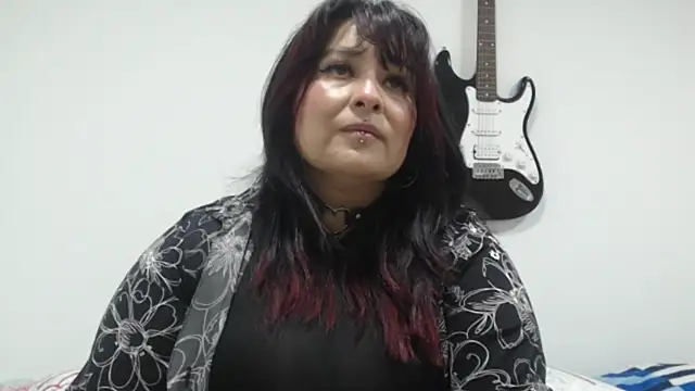 Snapshot of amydeepqueen chatting on October 8, 11:34 am amydeepqueen online show from October 8, 11:34 am