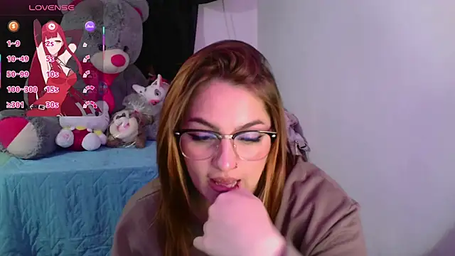 lucycherry   online show from November 25, 12:00 am