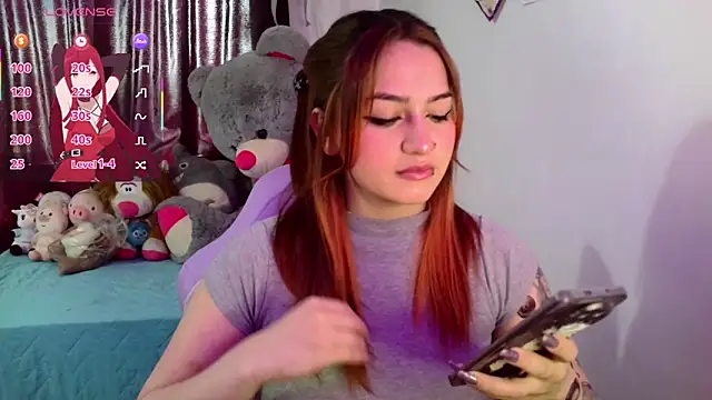 lucycherry   online show from December 4, 5:56 pm