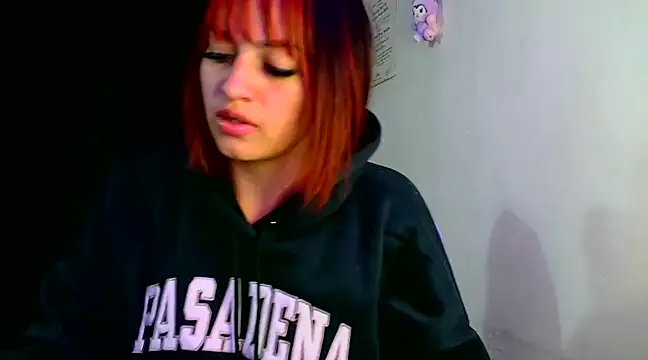 Snapshot of lucycherry__ chatting on January 29, 7:57 am lucycherry online show from January 29, 7:57 am