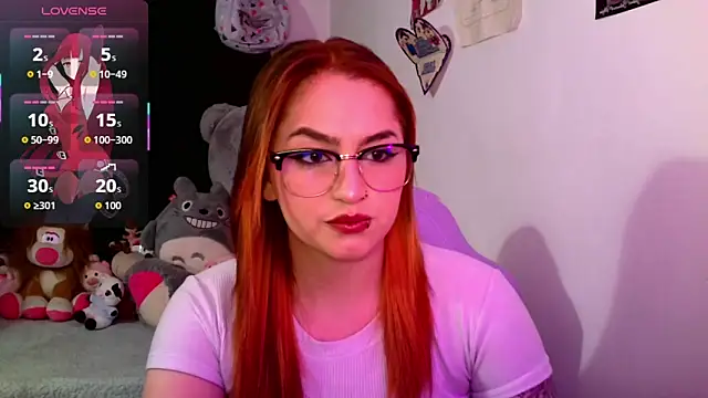 Snapshot of lucycherry__ chatting on October 10, 2:23 am lucycherry online show from October 10, 2:23 am