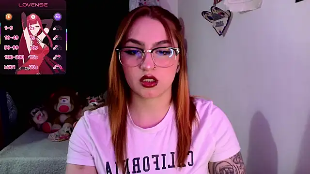 lucycherry   online show from October 24, 2:21 am