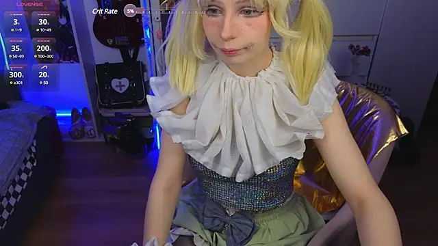 Snapshot of Moon_Lollie_ chatting on January 12, 6:06 am Moon Lollie online show from January 12, 6:06 am
