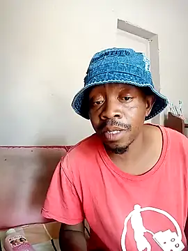 Snapshot of LONGDICK985M chatting on January 4, 8:49 am LONGDICK985M online show from January 4, 8:49 am