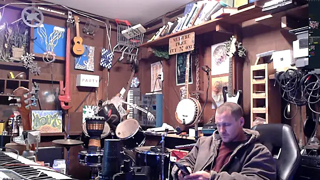 Snapshot of itsjameswebbscope chatting on November 4, 9:57 am itsjameswebbscope online show from November 4, 9:57 am