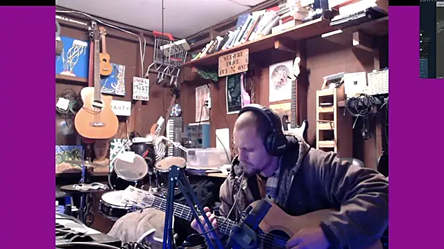 Snapshot of itsjameswebbscope chatting on November 27, 7:25 pm itsjameswebbscope online show from November 27, 7:25 pm