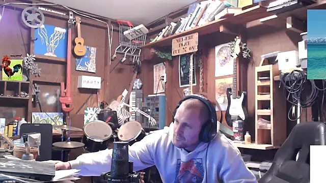 Snapshot of itsjameswebbscope chatting on November 10, 7:02 am itsjameswebbscope online show from November 10, 7:02 am