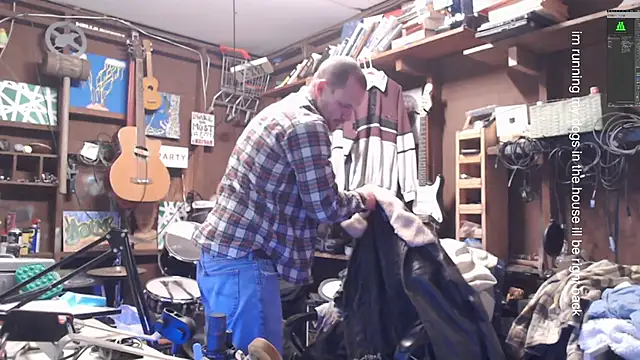 Snapshot of itsjameswebbscope chatting on November 30, 9:26 pm itsjameswebbscope online show from November 30, 9:26 pm