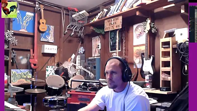 Snapshot of itsjameswebbscope chatting on November 12, 8:51 am itsjameswebbscope online show from November 12, 8:51 am