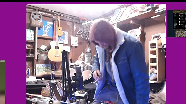 Snapshot of itsjameswebbscope chatting on December 5, 4:05 pm itsjameswebbscope online show from December 5, 4:05 pm