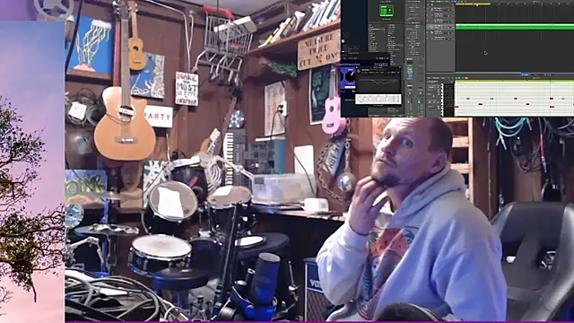 Snapshot of itsjameswebbscope chatting on November 24, 9:48 pm itsjameswebbscope online show from November 24, 9:48 pm