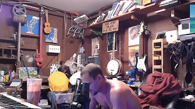 Snapshot of itsjameswebbscope chatting on November 16, 8:24 pm itsjameswebbscope online show from November 16, 8:24 pm